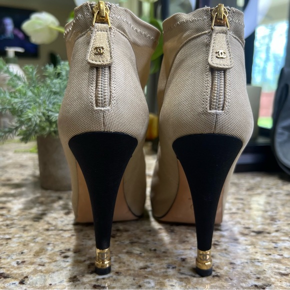 Chanel Black Gold Beige Mesh Satin CC Interlocking Cap Toe Ankle Booties 38.5 - Picture 10 of 14